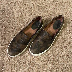 Sofft Somers Slip On Shoes Camo Olive Green Women's Size 8.5